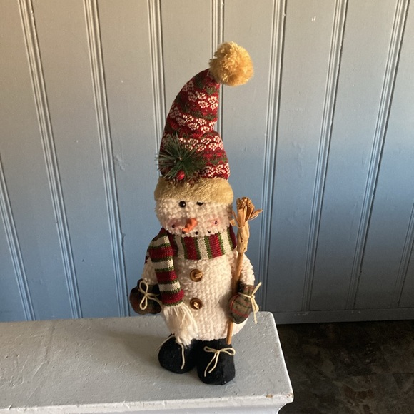 NWT- 19” Standing Snowman ⛄️ Holiday Greeter Decoration Holding Broom 🧹 Adj.Hat - Picture 13 of 17